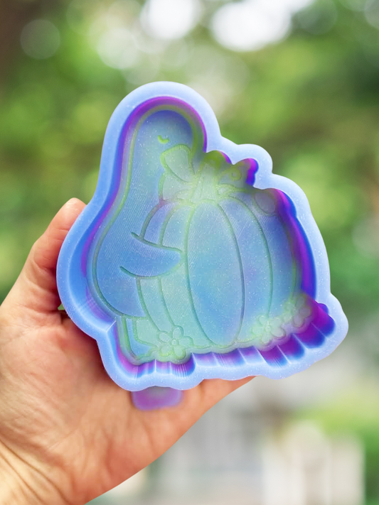 Goose hugging pumpkin mold - READY TO SHIP