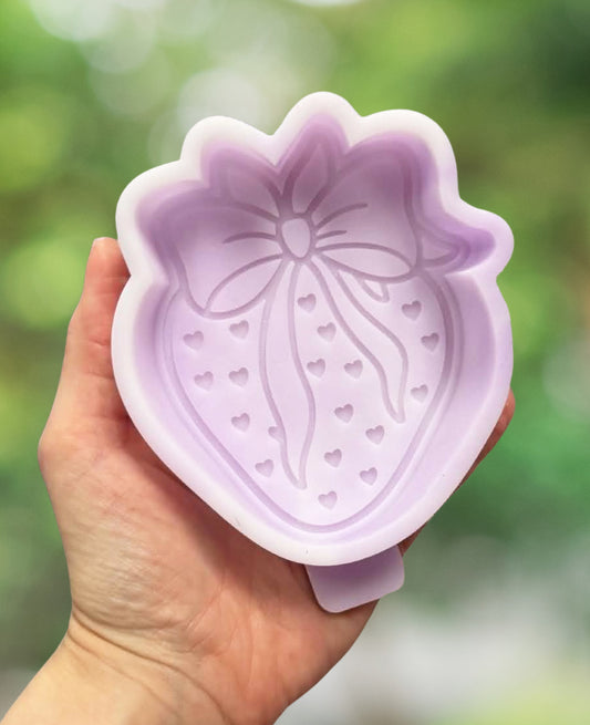 Strawberry with bow mold - READY TO SHIP