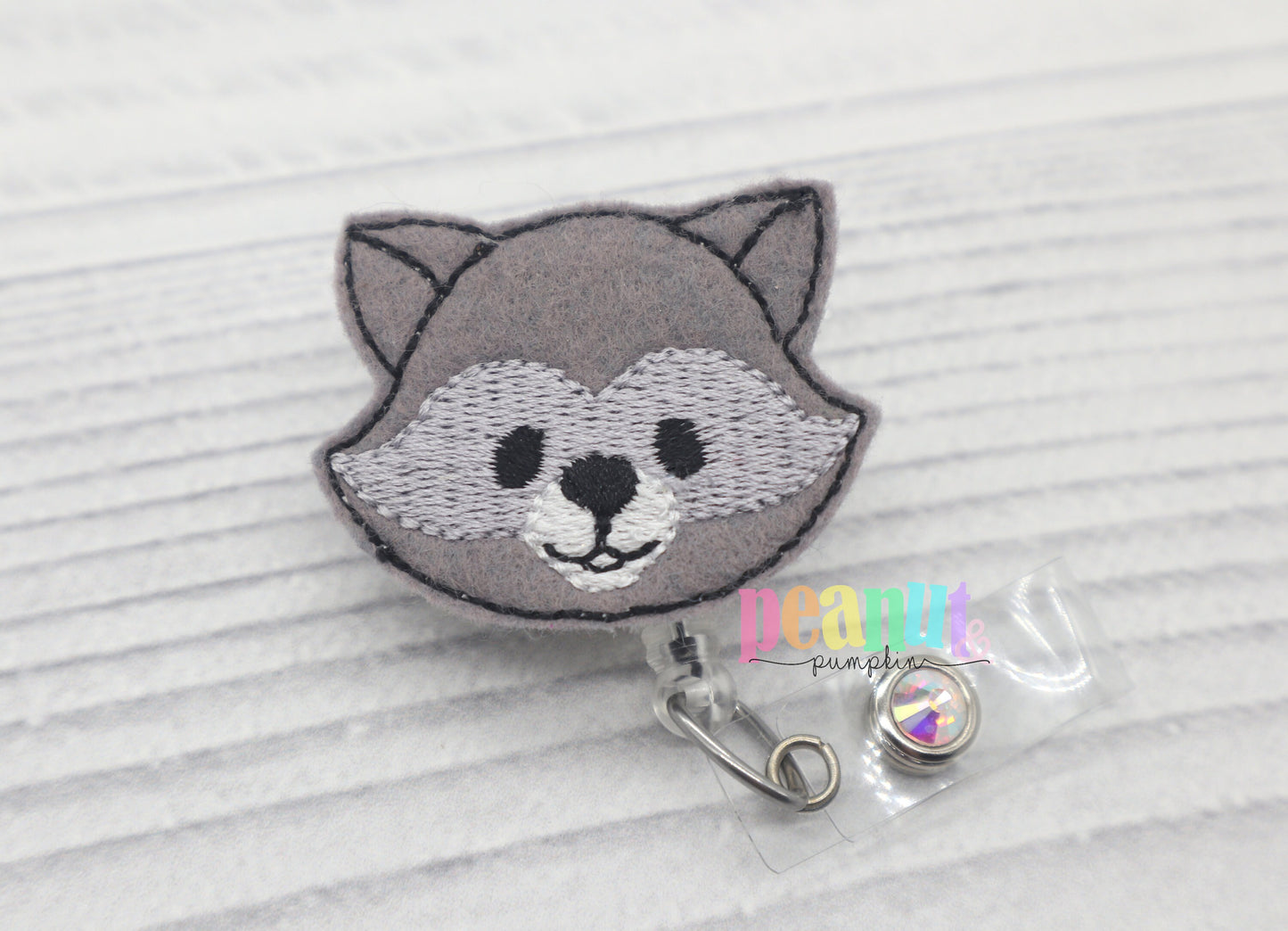 Racoon badge reel, racoon badge clip, racoon gifts, cute felt badge reel, retractable badge reel, cute racoon, gift for nurse, teacher gifts