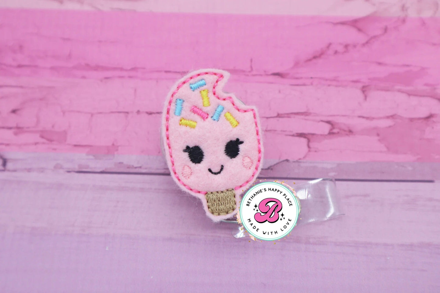 Ice cream badge reel, summer badge reel, cute felt badge reel, summer gifts, ice cream gifts, gift for teacher, gift for nurse, nurse badge