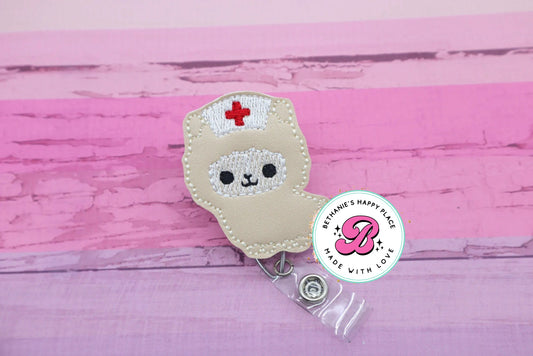 Llama nurse badge reel - alpaca badge clip - badge reel nurse - badge holder nurse - cute badge reel - llama badge clip - retractable