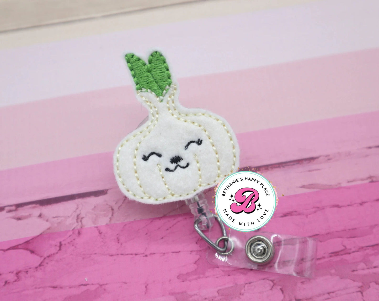 Garlic badge reel - garlic badge clip - vegetable badge reel - food badge clip - cute badge reel - retractable - lanyard - nurse badge reel