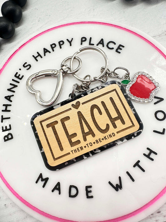 Teach them to be kind keychain, teacher gifts, teacher keychain, personalized gift for teacher, teacher apprectiation gift