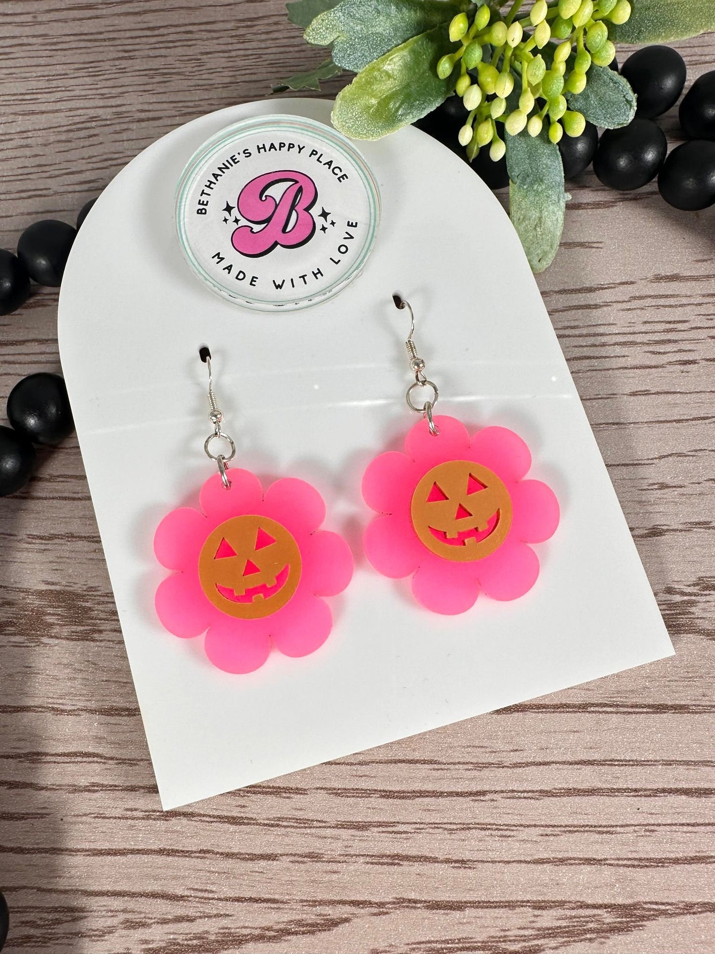 Halloween daisy earrings, pumpkin face earrings, pink Halloween earrings, Halloween gifts, gifts for women, statement earrings